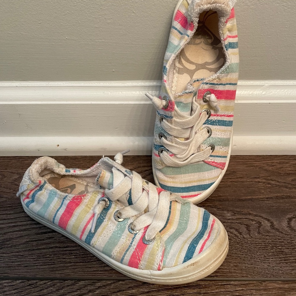 Little girls Roxy shoes